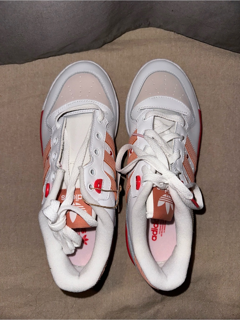 Adidas Rivalry Low Shoes - Picture 2 of 5